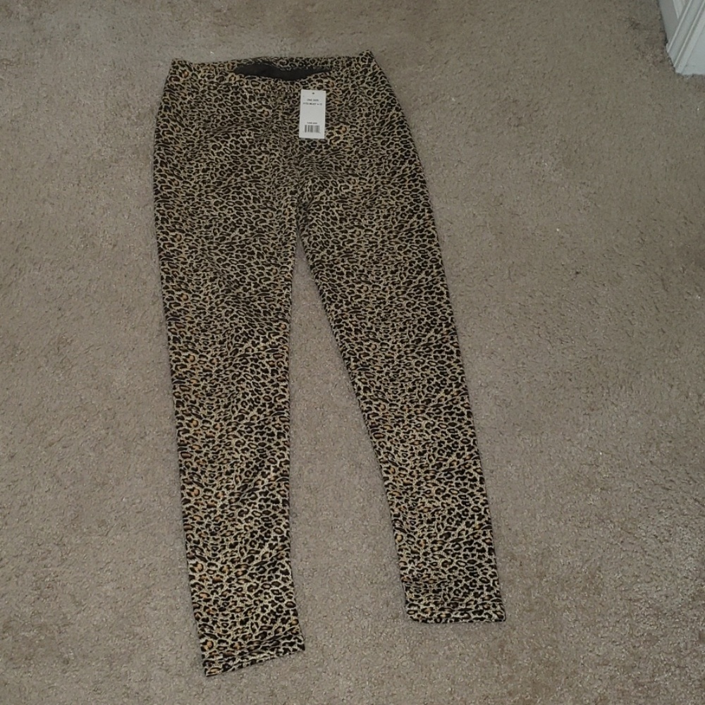 Fleece lined cheetah leggings